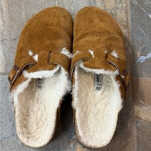 Birkenstock Boston Shearling in Mink W8